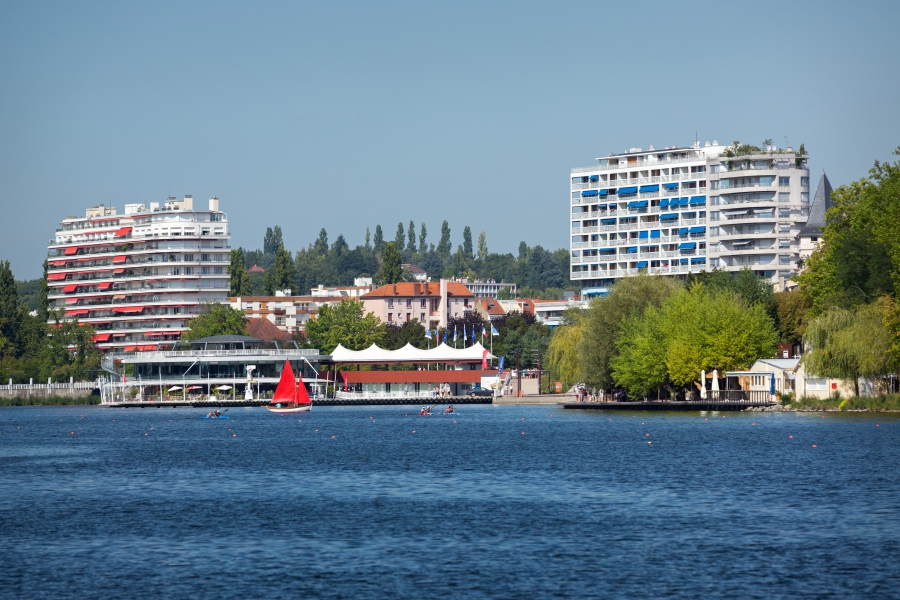 Vichy en bateau sur la rivière Allier : location et navette