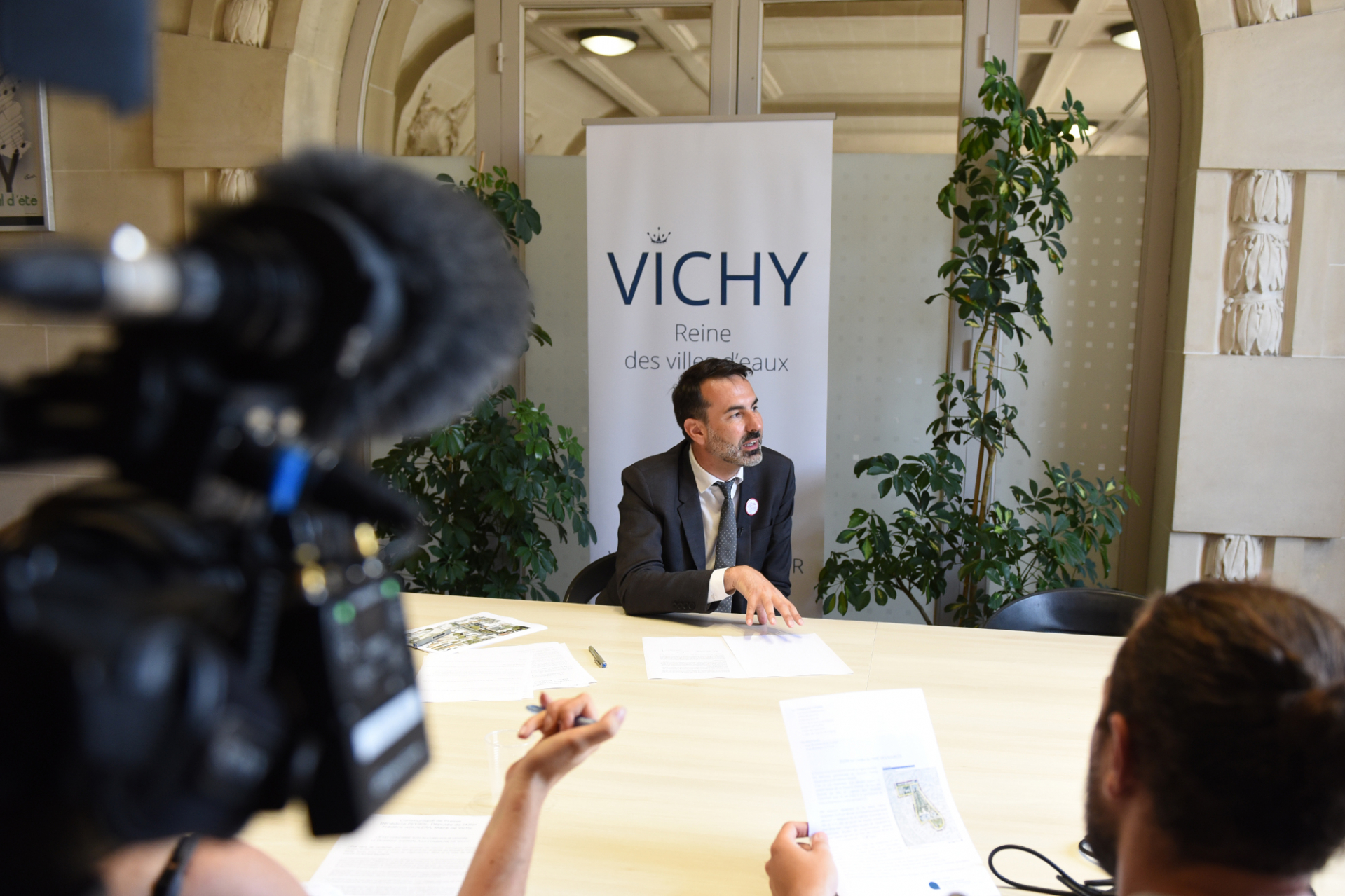 Vente du domaine thermal de Vichy