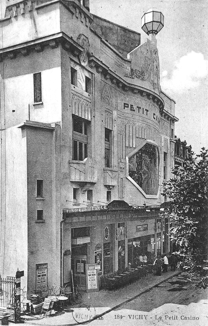 Rue du Maréchal Foch Vichy