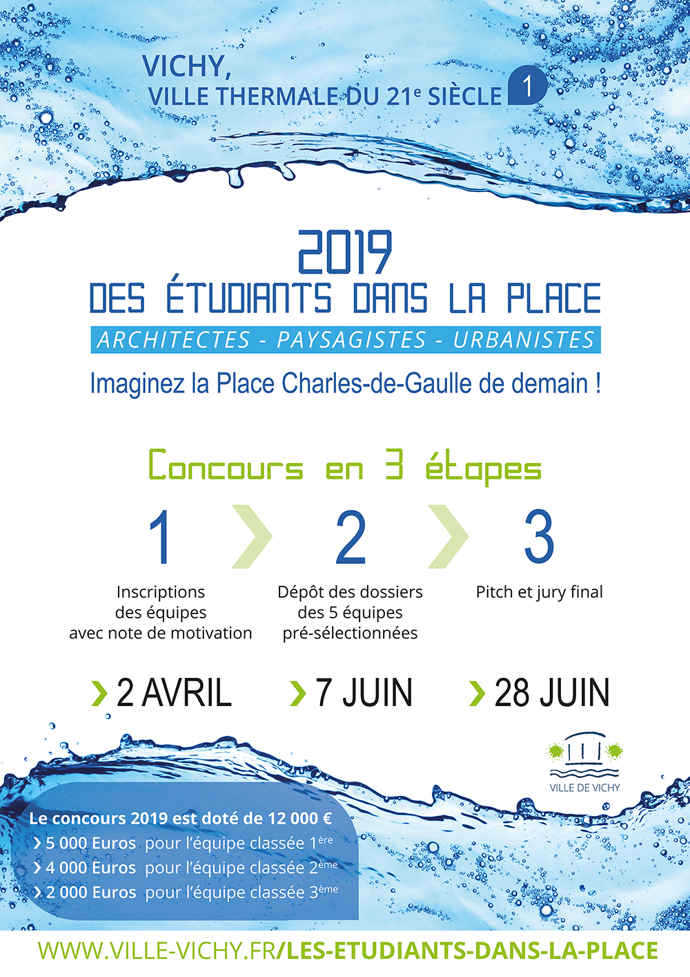 Les étudiants dans la place