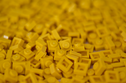briques Legos jaunes